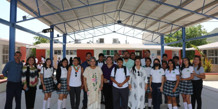 &nbsp;RENUEVAN TELESECUNDARIAS Y TELEBACHILLERATOS&nbsp; DE BCS