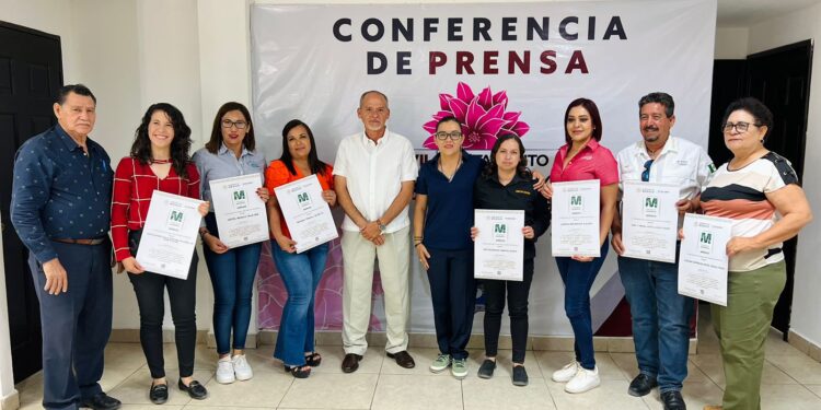 ENTREGA SETUE DISTINTIVOS MODERNIZA EN COMONDÚ