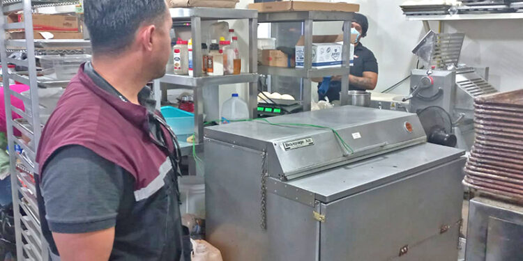 COEPRIS SUSPENDE TEMPORALMENTE VENTA DE ALIMENTOS EN VÍA PÚBLICA DE MULEGÉ