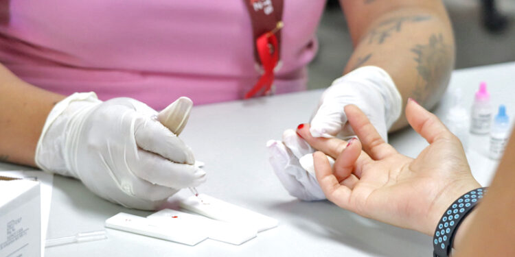 GOBIERNO ESTATAL HA INCREMENTADO EL NÚMERO DE PRUEBAS PARA DETECCIÓN DE VIH