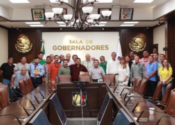 UNIDOS, GOBIERNO DE BCS Y TRANSPORTISTAS DE LOS CABOS, MEJORARÁN SERVICIOS