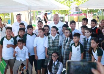 Inaugura gobernador VCC, ciclo escolar 2023-2024
