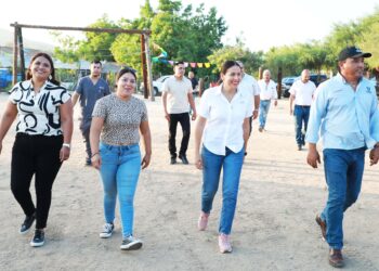 Realiza Alcaldesa gira de trabajo por subdelegaciones de Todos Santos