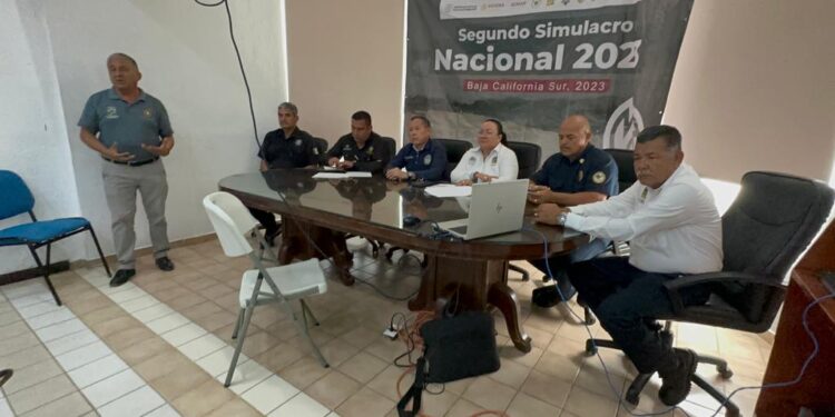 El XIV Ayuntamiento de Los Cabos que preside Oscar Leggs Castro dio inicio a las evacuaciones y traslado de las familias a los refugios temporales ante la amenaza de un huracán