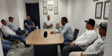 Fortalecen acciones para garantizar la seguridad y servicios en las playas del municipio