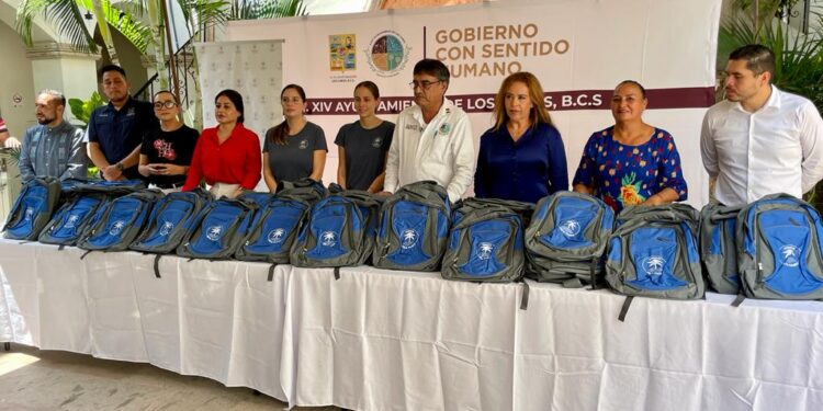 “Unidos Somos Útiles”