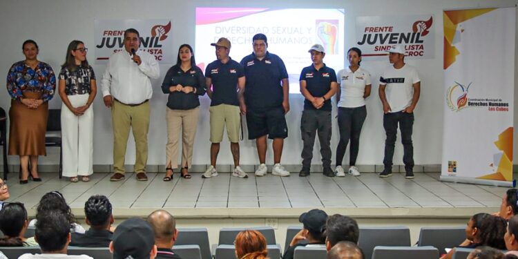 Para fomentar el respeto y la no discriminación hacía integrantes de la comunidad LGBTQ+, la Coordinación Municipal de Derechos Humanos ha implementado una estrategia de pláticas y capacitaciones en diferentes comunidades del municipio.