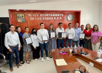El Gobierno de Los Cabos a través de la Dirección de Proyectos Estratégicos, realizó el protocolo de 2 firmas de colaboración entre el Instituto Municipal para el Desarrollo e Inclusión de Personas con Discapacidad (IMDIS)