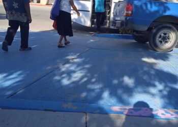 Exhorta la Dirección Municipal de Transporte del XIV Ayuntamiento a estudiantes que no reciban el 50% de descuento en las unidades de transporte público