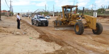 Se llevó a cabo la supervisión de las principales vialidades para coordinar las acciones inmediatas y garantizar la circulación de las personas que se desplazan desde las colonias de la parte alta de Cabo San Lucas