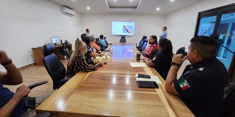 Se impartieron pláticas sobre el tema “La prevención del suicidio” al personal de las distintas áreas de Seguridad Pública.