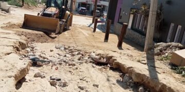 Es prioridad sanear calles, avenidas y caminos vecinales de todo el municipio, con el fin de restablecer la circulación vehicular lo antes posible