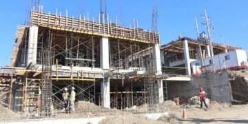 6° visita al inmueble, el cual presenta un avance del 35% de la nueva clínica hospital del Instituto de Seguridad y Servicios Sociales de los Trabajadores del Estado (ISSSTE)
