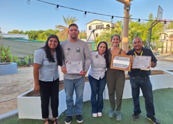Se efectuó un acto en el que se reconoció la dedicación y esfuerzo de niñas, niños y adolescentes en el cuidado y la vigilancia de playas en el municipio.