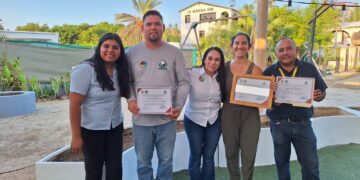 Se efectuó un acto en el que se reconoció la dedicación y esfuerzo de niñas, niños y adolescentes en el cuidado y la vigilancia de playas en el municipio.