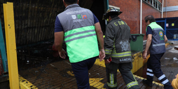 Incendio en almacén del IMSS sin pérdidas humanas y no compromete suministro de medicamentos: Zoé Robledo