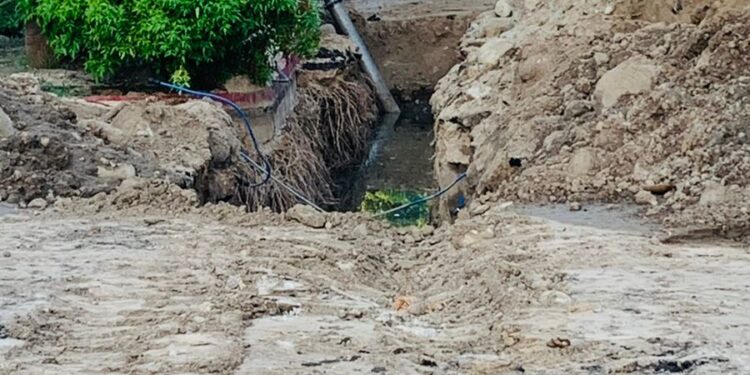 Se atiendan a la brevedad posible para mejorar la movilidad y en la delegación de Miraflores han sido saneadas ya en un 70%.