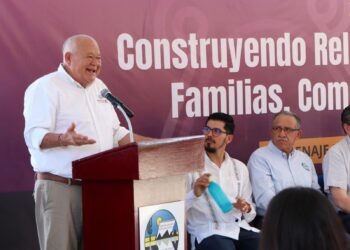 El Gobierno del Estado, a través del Sistema para el Desarrollo Integral de la Familia, dio comienzo al diplomado “Construyendo Relaciones Democráticas en las Familias