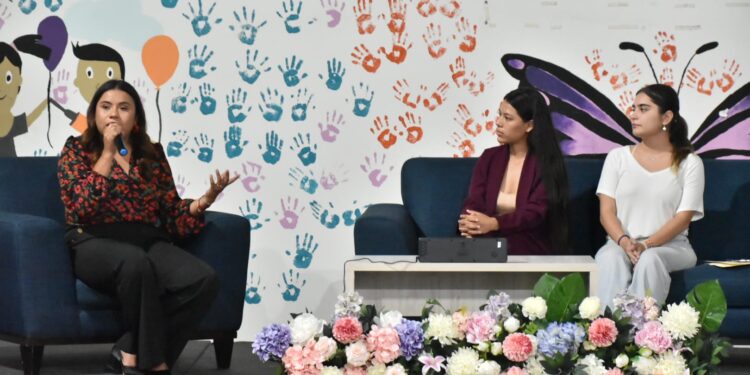 La juventud tiene capacidad para generar el cambio y transformación que México y BCS requieren: Diputada Guadalupe Vázquez