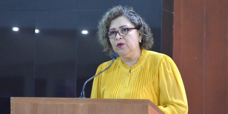 Exhorta la Diputada María Luisa Ojeda al Gobierno Estatal cumplir y hacer cumplir el reglamento para prevenir, atender, sancionar y erradicar la violencia hacia las Mujeres