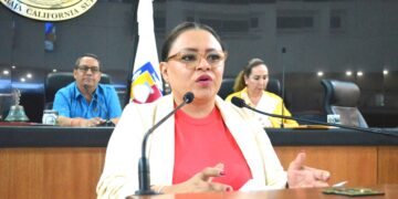 Pide Diputada Paz Ochoa que se cumpla con el&nbsp; decreto sobre el traslado de poderes y el acto cívico conmemorativo a la Heroica Mulegé&nbsp;