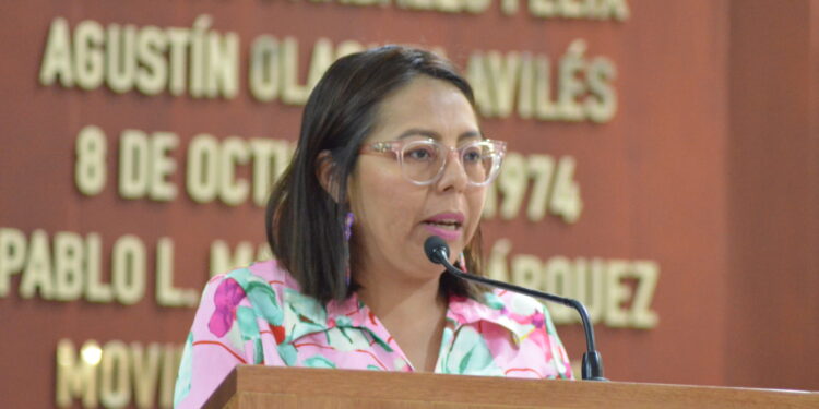 Que se les proporcionen mejores condiciones de trabajo a quienes laboran como cajeras: Comisión de Igualdad de Género