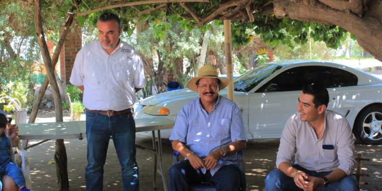 Diputados de la Fracción del PAN realizan recorrido por la zona rural para escuchar a los ciudadanos
