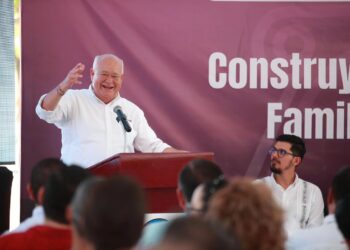 INAUGURAN GOBERNADOR VCC Y PRESIDENTA DE DIF, TERCER DIPLOMADO DE DEMOCRACIA FAMILIAR Y COMUNITARIA EN LOS CABOS