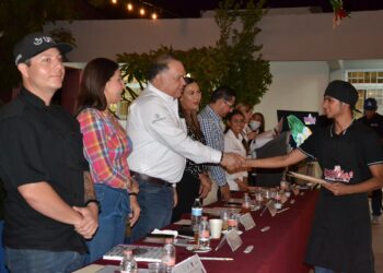 REALIZAN EL CONCURSO ICATCHEF