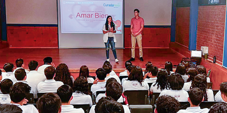 A TRAVÉS DE PLÁTICA “AMAR BIEN” BUSCAN DISMINUIR ÍNDICES DE VIOLENCIA EN EL NOVIAZGO