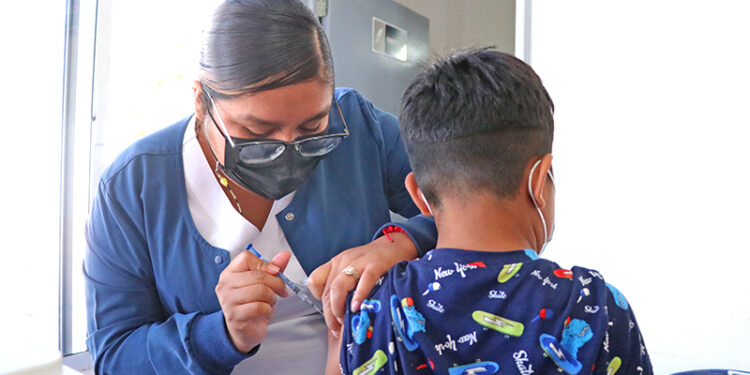 SE DESARROLLAN EN BCS JORNADAS DE VACUNACIÓN CONTRA COVID PARA NIÑAS Y NIÑOS DE 5 A 11 AÑOS