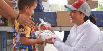 Lleva a cabo DIF La Paz segunda entrega del programa “Zapatón” en El Caporal