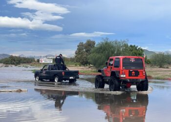 La Policía Municipal auxilia a la población del municipio de La Paz tras intensas lluvias