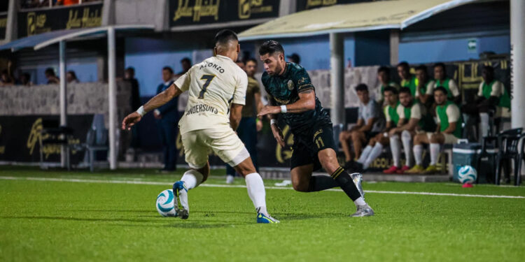 Atlético La Paz cayó ante Cancún; sigue como líder momentáneo de la liga.