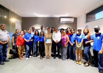 Recibe UABCS impresora 3D en donación por parte del Ayuntamiento de La Paz