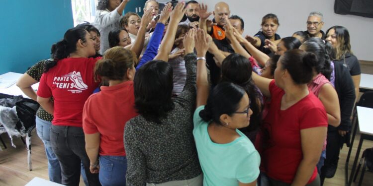 Imparten el curso “Mujeres al Volante”.En los cabos BCS