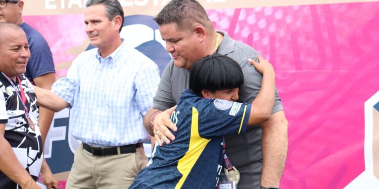 Durante el 2do año de gestión institucional fueron aplicados un total de $16 millones 964 mil 233 pesos en apoyo a deportistas.