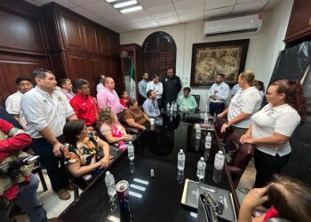Marisela Montaño Peralta, dirigente municipal del Sindicato de Burócratas sección Los Cabos informó que existe el compromiso de las autoridades de este XIV Ayuntamiento de que será a más tardar el día 01 de noviembre cuando realicen un pago para liquidar una parte del adeudo que se tiene en cuestión de préstamos personales.