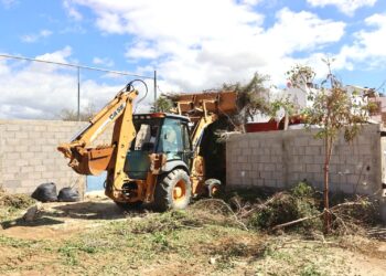 El delegado Raymundo Zamora Ceseña encabezó un recorrido por la localidad para iniciar con actividades de limpieza
