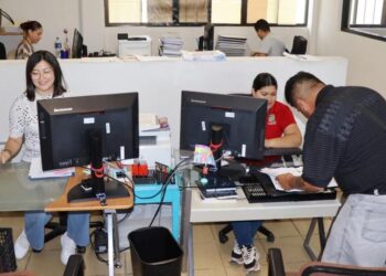 Diariamente personal de la Dirección Municipal de Catastro recibe y atiende hasta 120 trámites