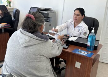 Es necesario que el Gobierno de Los Cabos cuente con una ventanilla única, así lo señaló el V regidor del XIV Ayuntamiento encabezado por Oscar Leggs Castro, Cristóbal Omar Orbe Vargas.