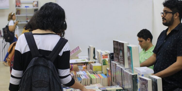 Este martes comienza la Feria Universitaria del Libro 2023 en la UABCS