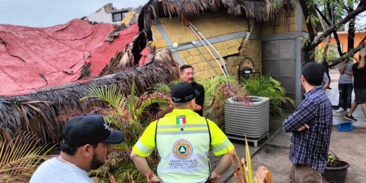 Atiende Protección Civil colapso de techumbre del templo Cristiano Viña