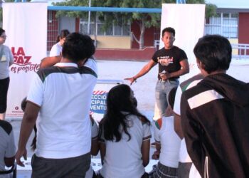 Atienden a estudiantes del CECYTE 14 a través del programa “Yo Soy Joven Responsable”