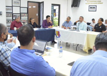 Analizan comisiones unidas iniciativa ciudadana que busca derogar el artículo 168 del Código Penal para BCS