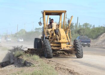 Coordina Gobierno Municipal trabajos de reparación en más de 80 kilómetros de vialidades