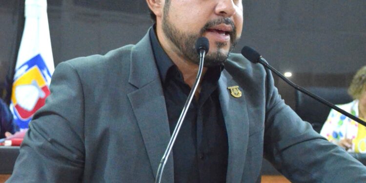 Propone el diputado Christian Agúndez actualizar la Ley de Desarrollo Urbano para el Estado de BCS