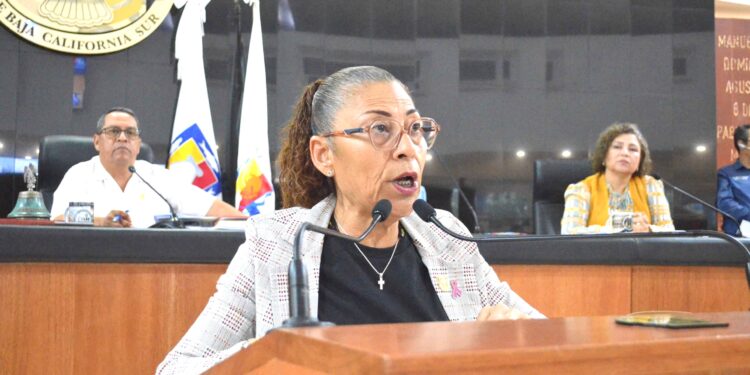 Exhortan a las autoridades a fortalecer cobertura en los servicios de salud y prevención del cáncer