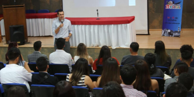 Apoyemos el liderazgo juvenil, por el desarrollo de BCS: Diputado Rigo Mares