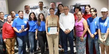 Entrega Ayuntamiento de La Paz equipo para el proyecto de micromedición y telemetría de consumo de agua a la UABCS